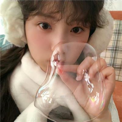 跪毯旁的眼泪